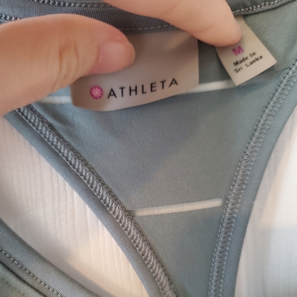 Athleta green workout‎ top - Picture 3 of 7